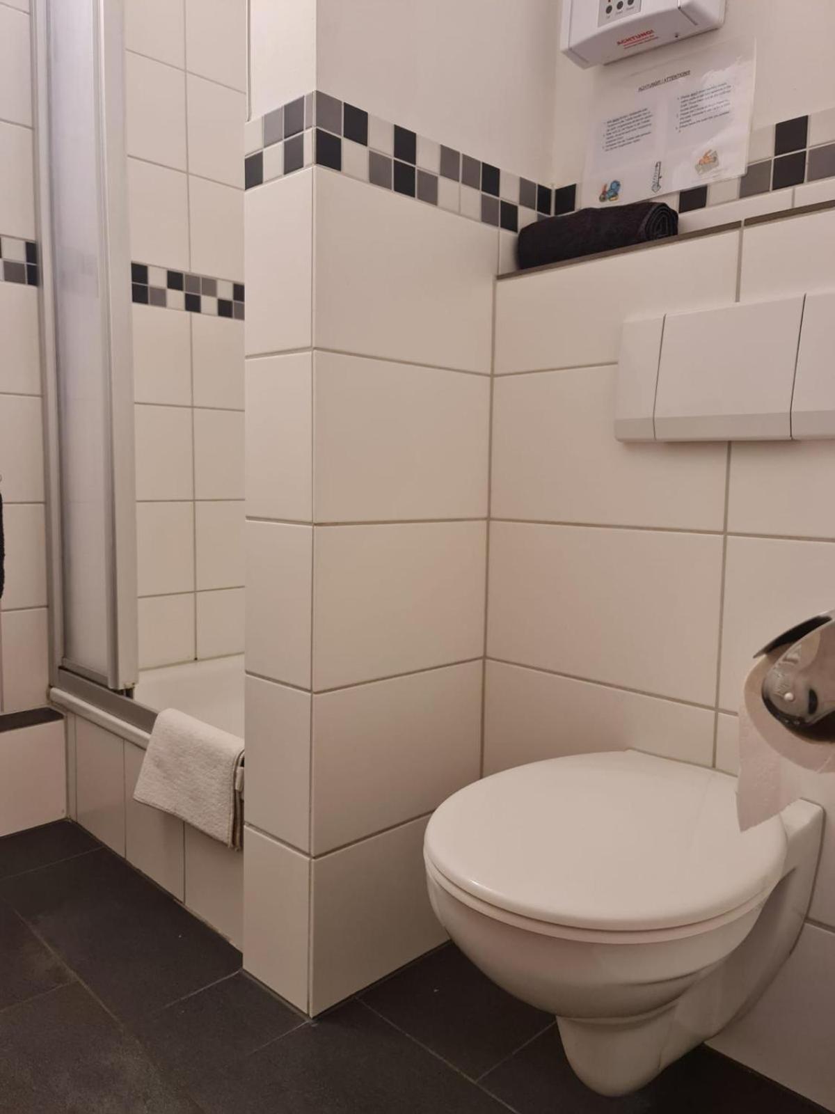 Simplex Apartments Am Ludwigsplatz Karlsruhe Ngoại thất bức ảnh